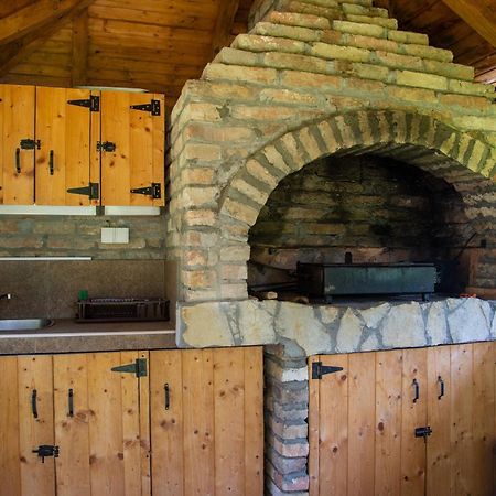 Apartmani Maslacak Vrdnik Exteriör bild