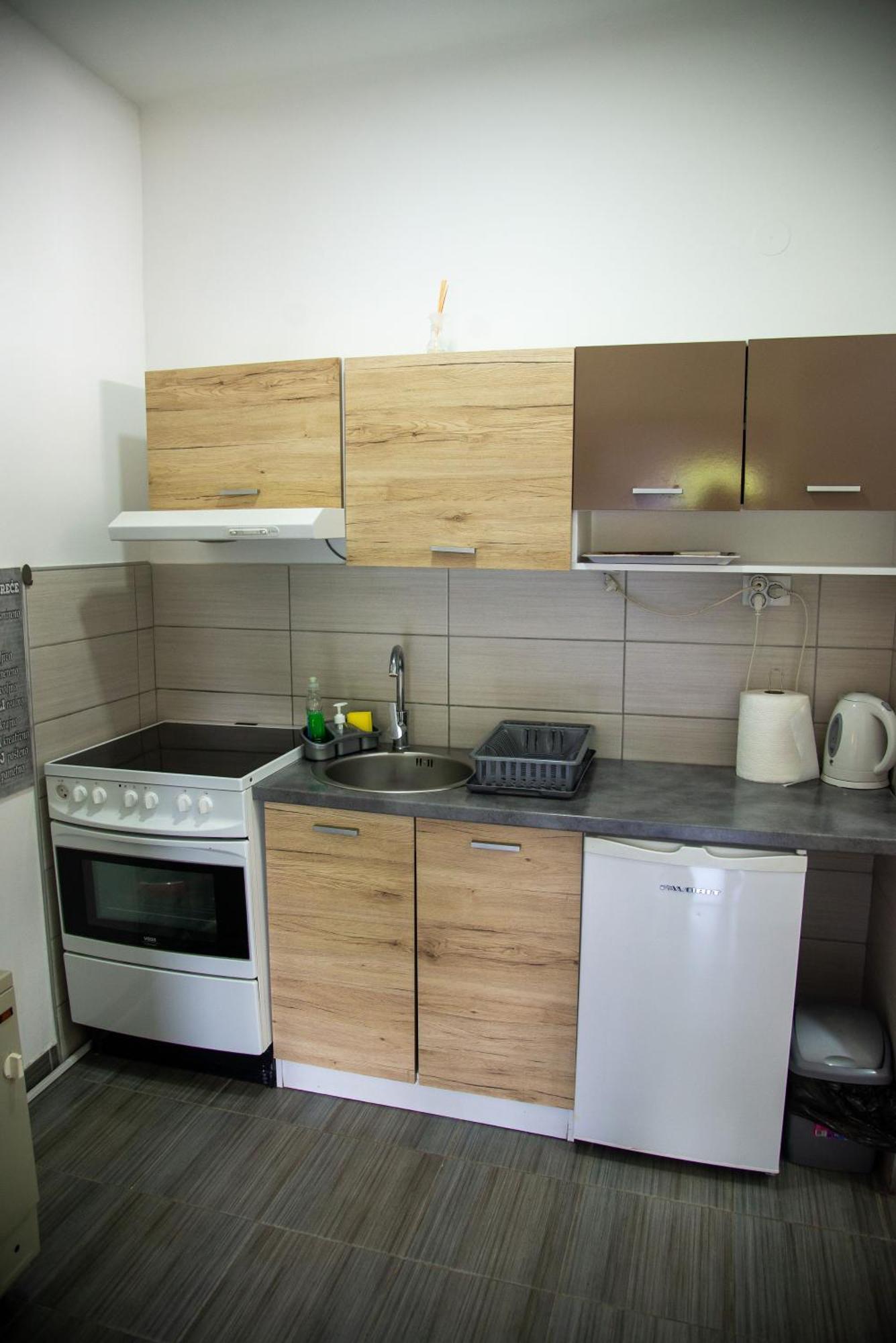 Apartmani Maslacak Vrdnik Exteriör bild