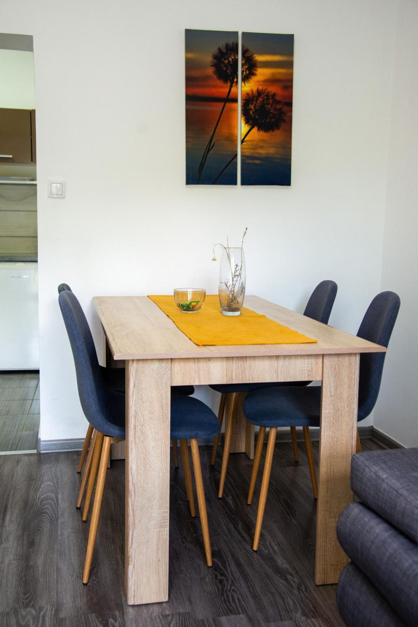 Apartmani Maslacak Vrdnik Exteriör bild