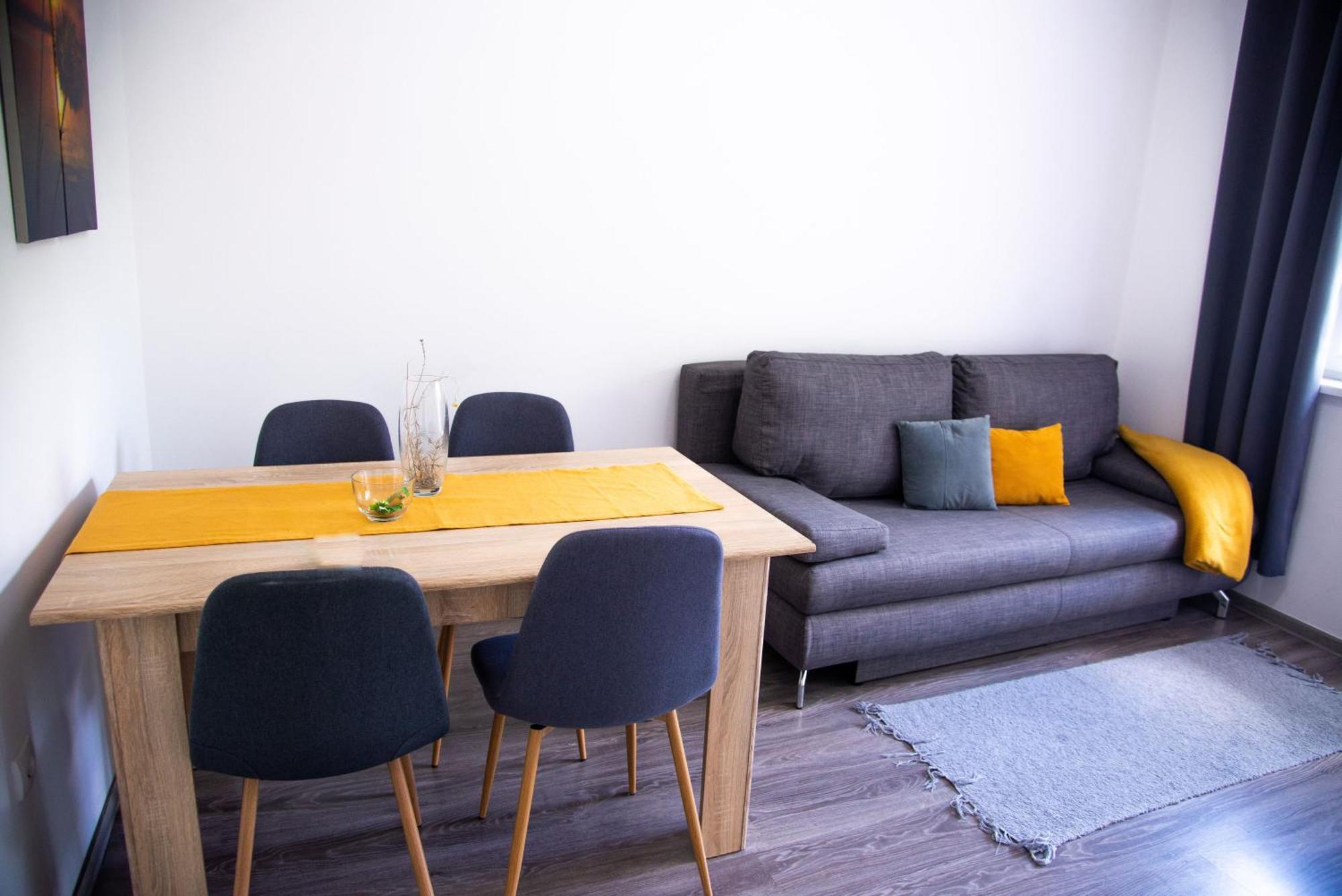 Apartmani Maslacak Vrdnik Exteriör bild