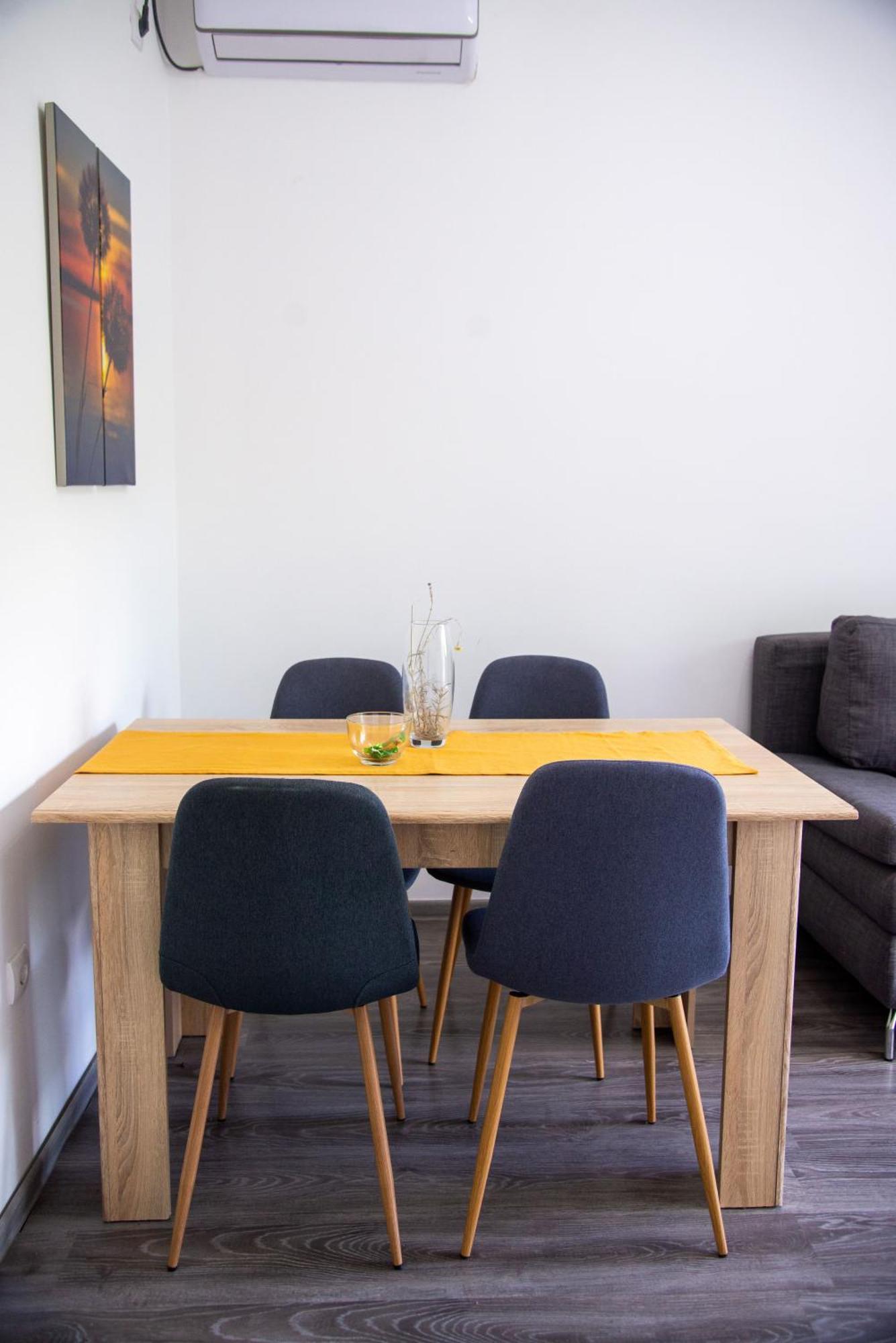 Apartmani Maslacak Vrdnik Exteriör bild
