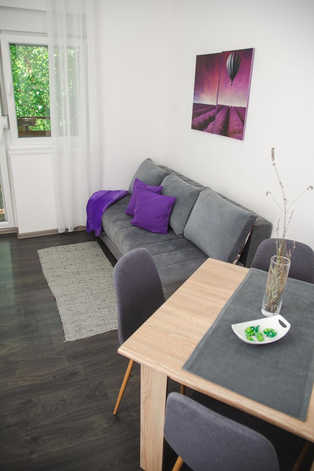 Apartmani Maslacak Vrdnik Exteriör bild