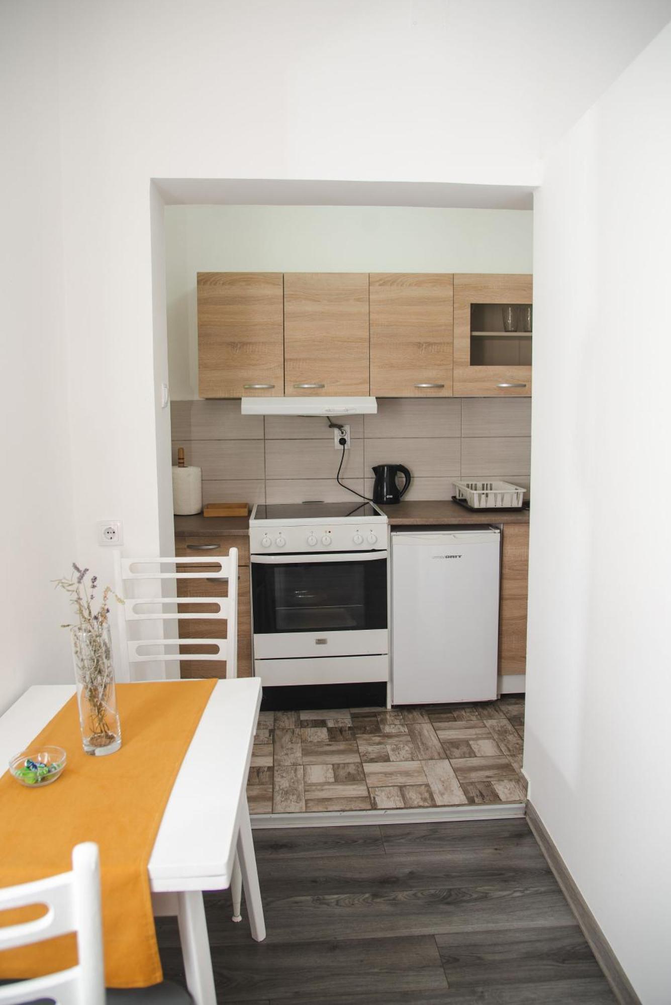 Apartmani Maslacak Vrdnik Exteriör bild